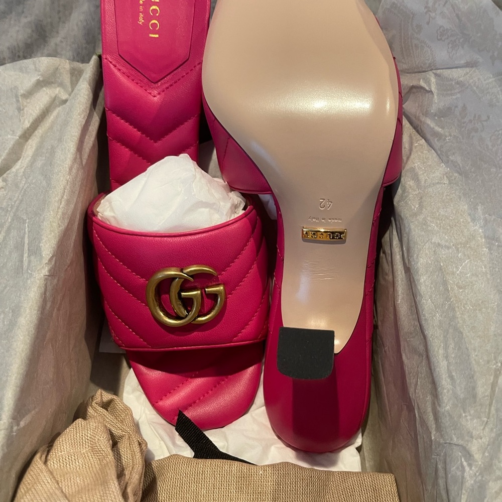 Gucci Pink Sandal size 42EU
